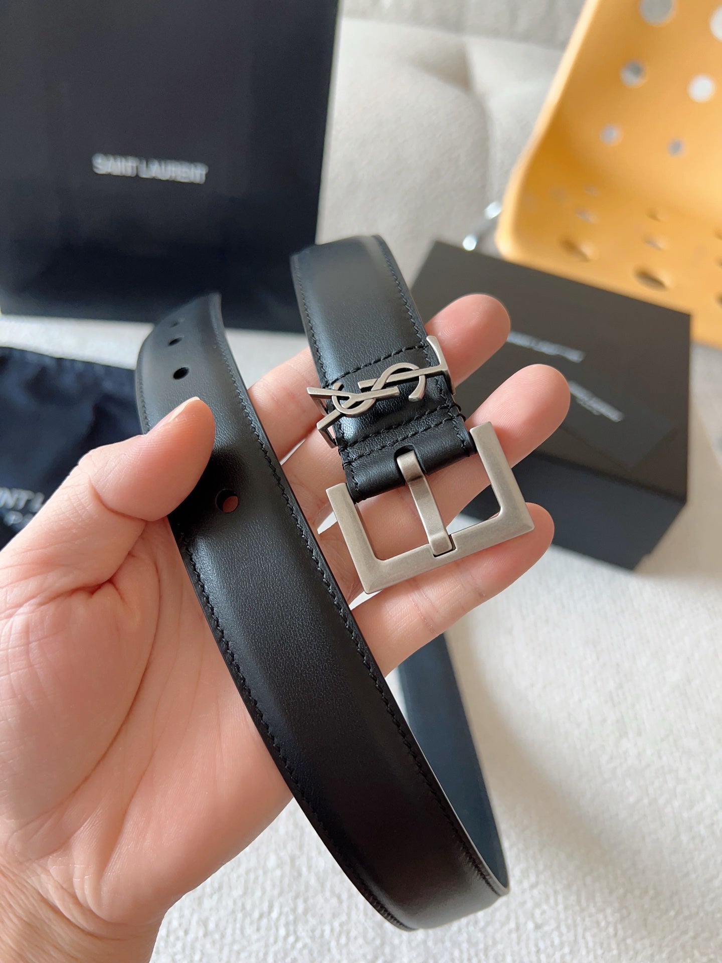 Women's genuine leather belt with silver buckle