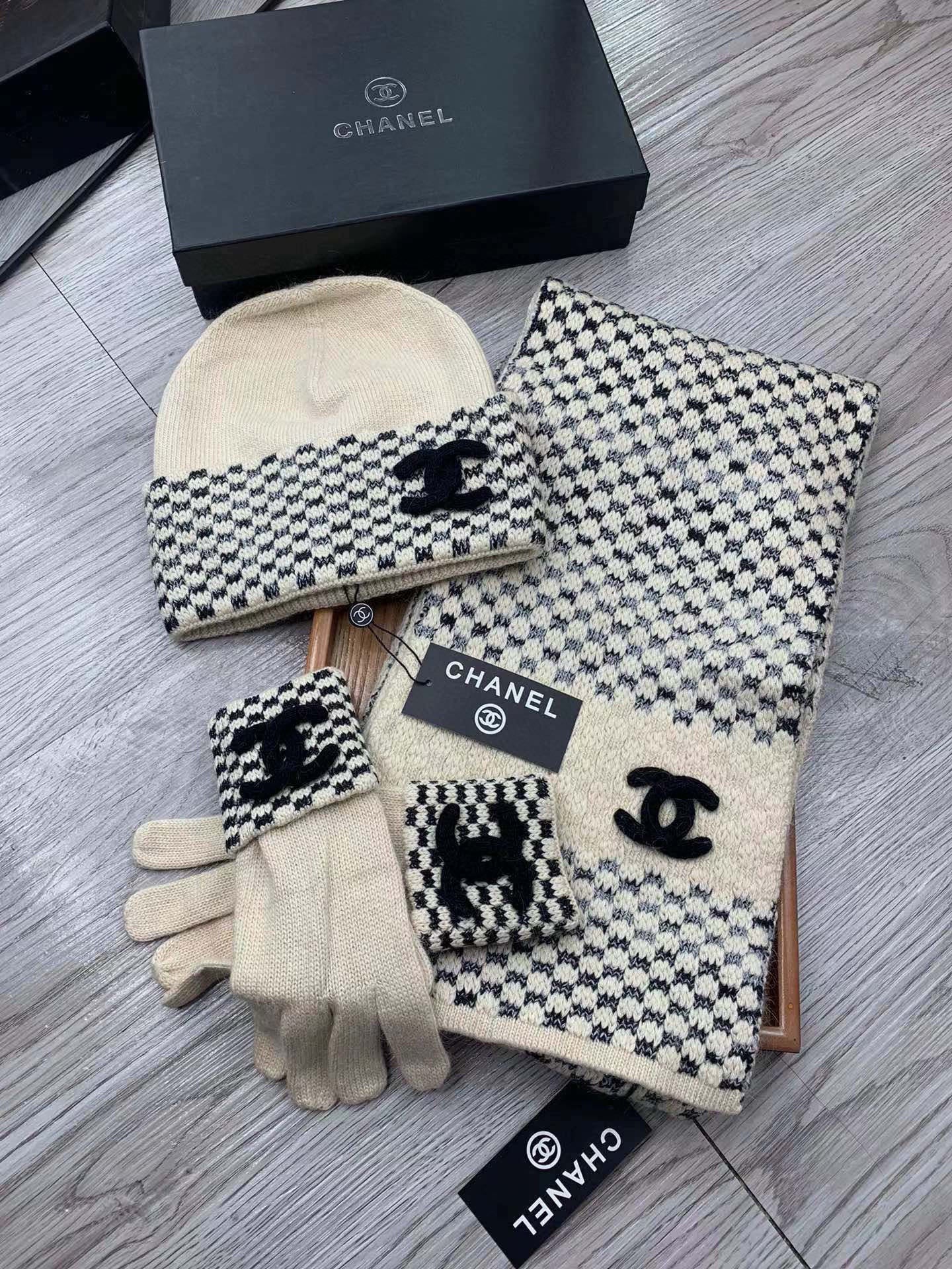 Knit Scarf Beanie Gloves Set (3pcs)