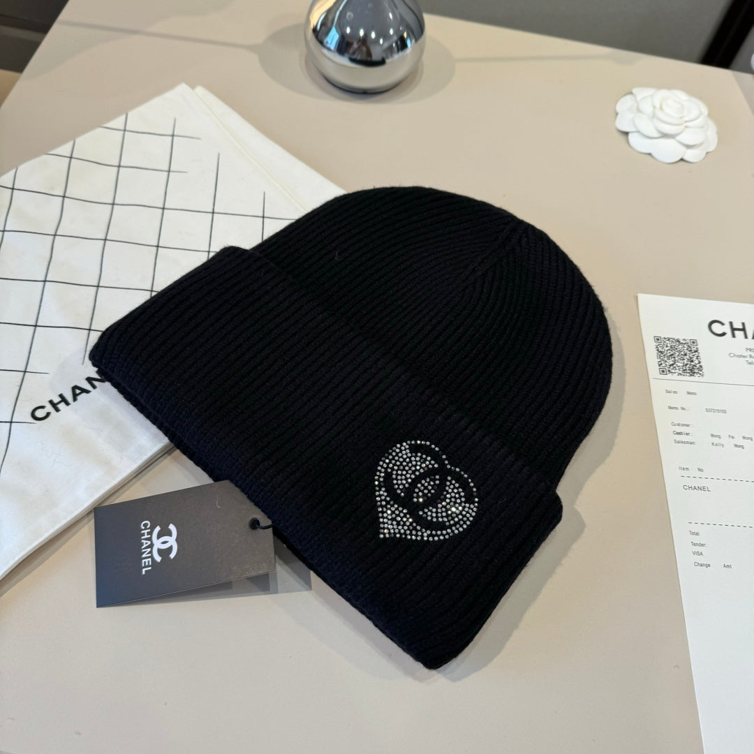 C/C Knit Beanie in black