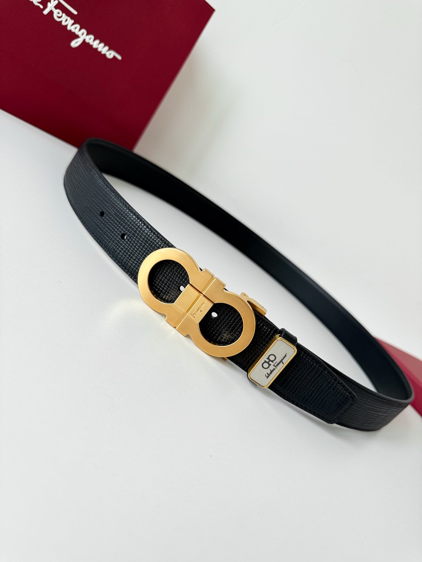 Men’s Reversible Leather Belt with Matte Gold Buckle width 3.5cm