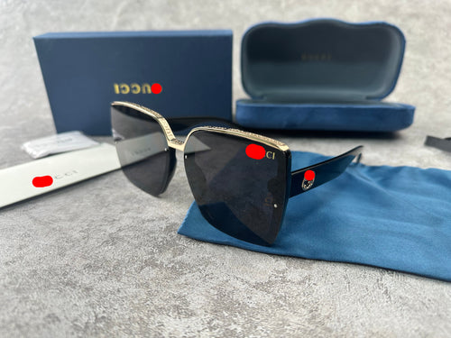G/G Women’s Sunglasses