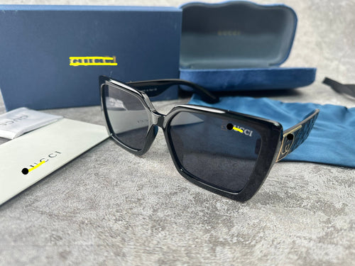 G/G Women’s Sunglasses