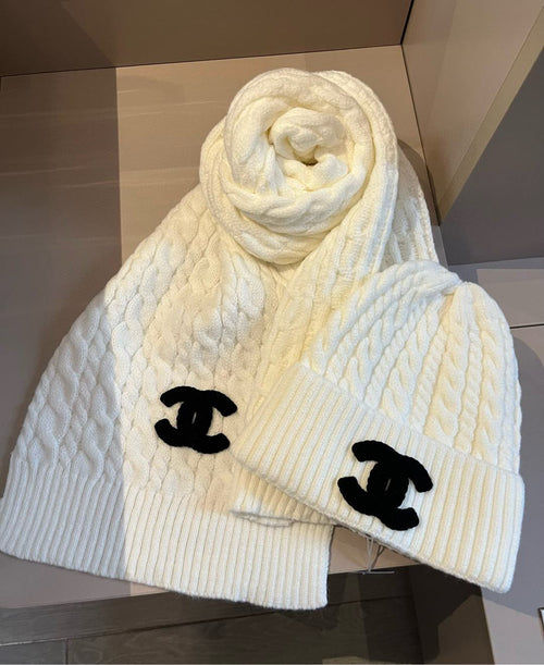 C/C 2-Piece Set Beanie and Scarf