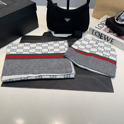 G/G 2-piece Set Beanie + Scarf