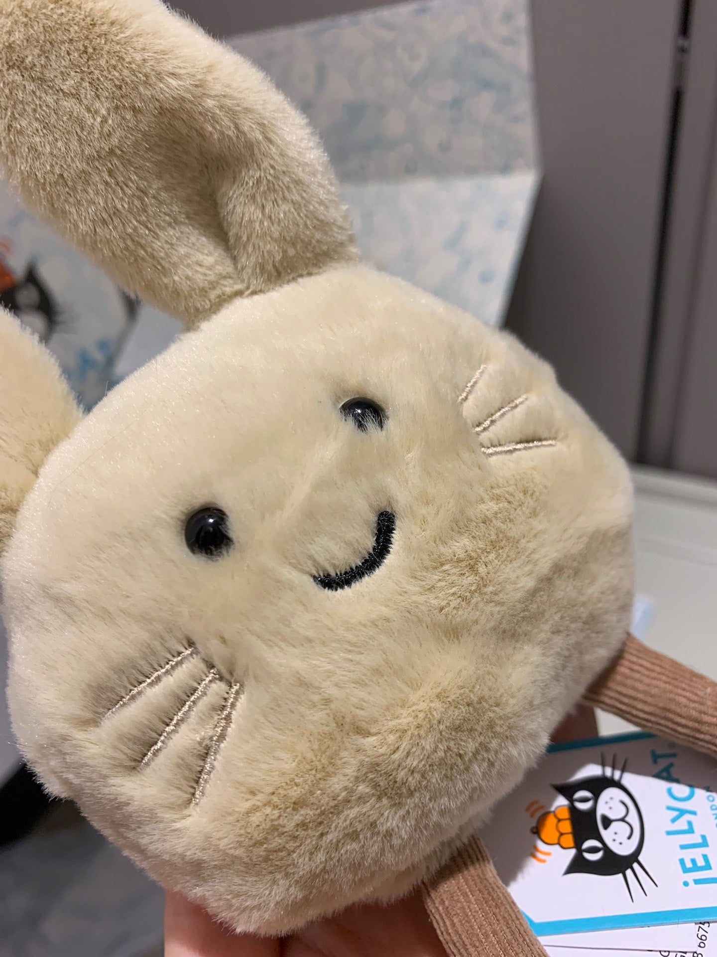 Charming Plush Bunny - A Delightful Addition to Your Collection
