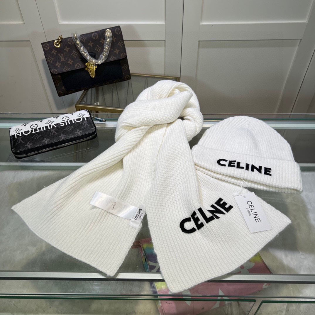 CL 2-Piece Set Beanie and Scarf