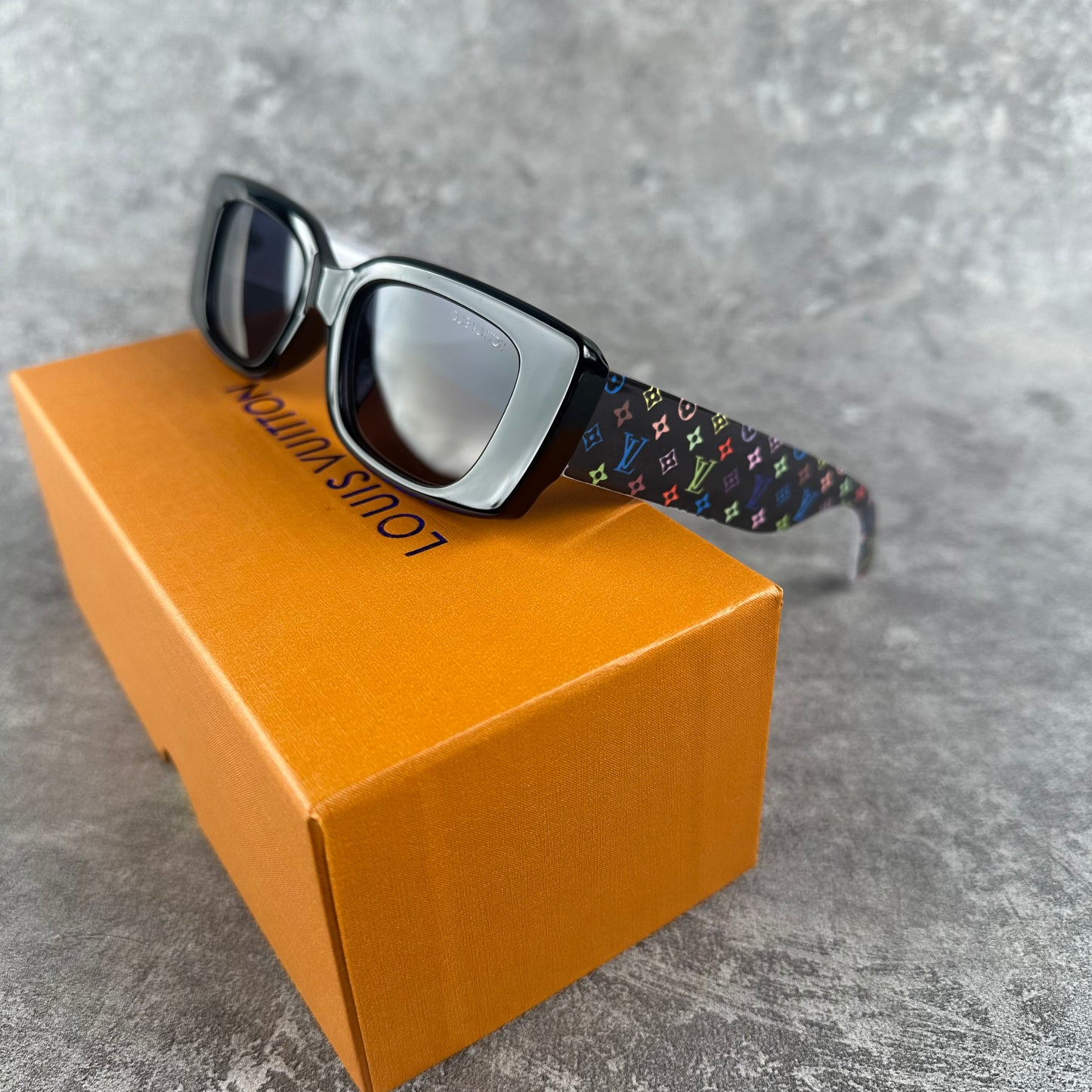 L/V Cat Eye Sunglasses Black
