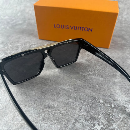 L/V Evidence Sunglasses Black And Gold