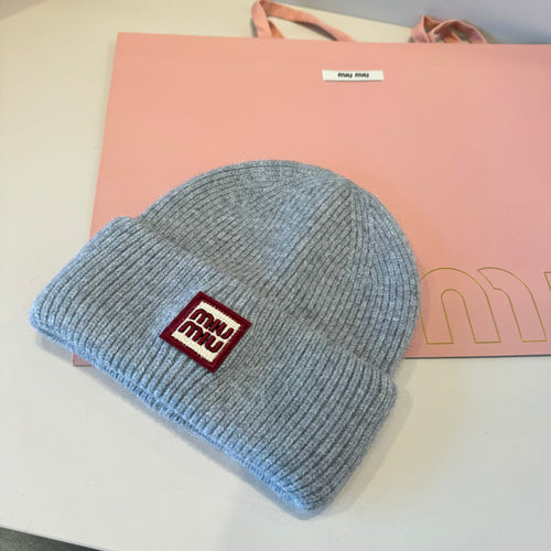 mm Knit Beanie in Grey