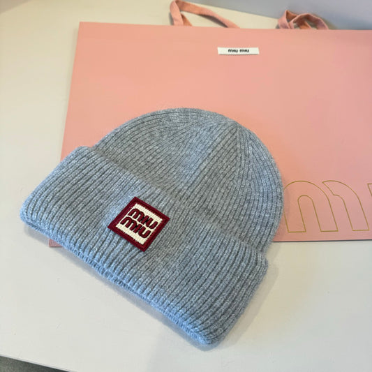 mm Knit Beanie in Grey