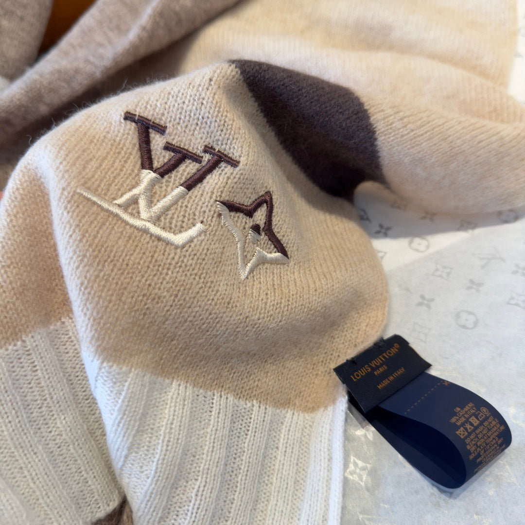 Soft Cashmere Knit Scarf