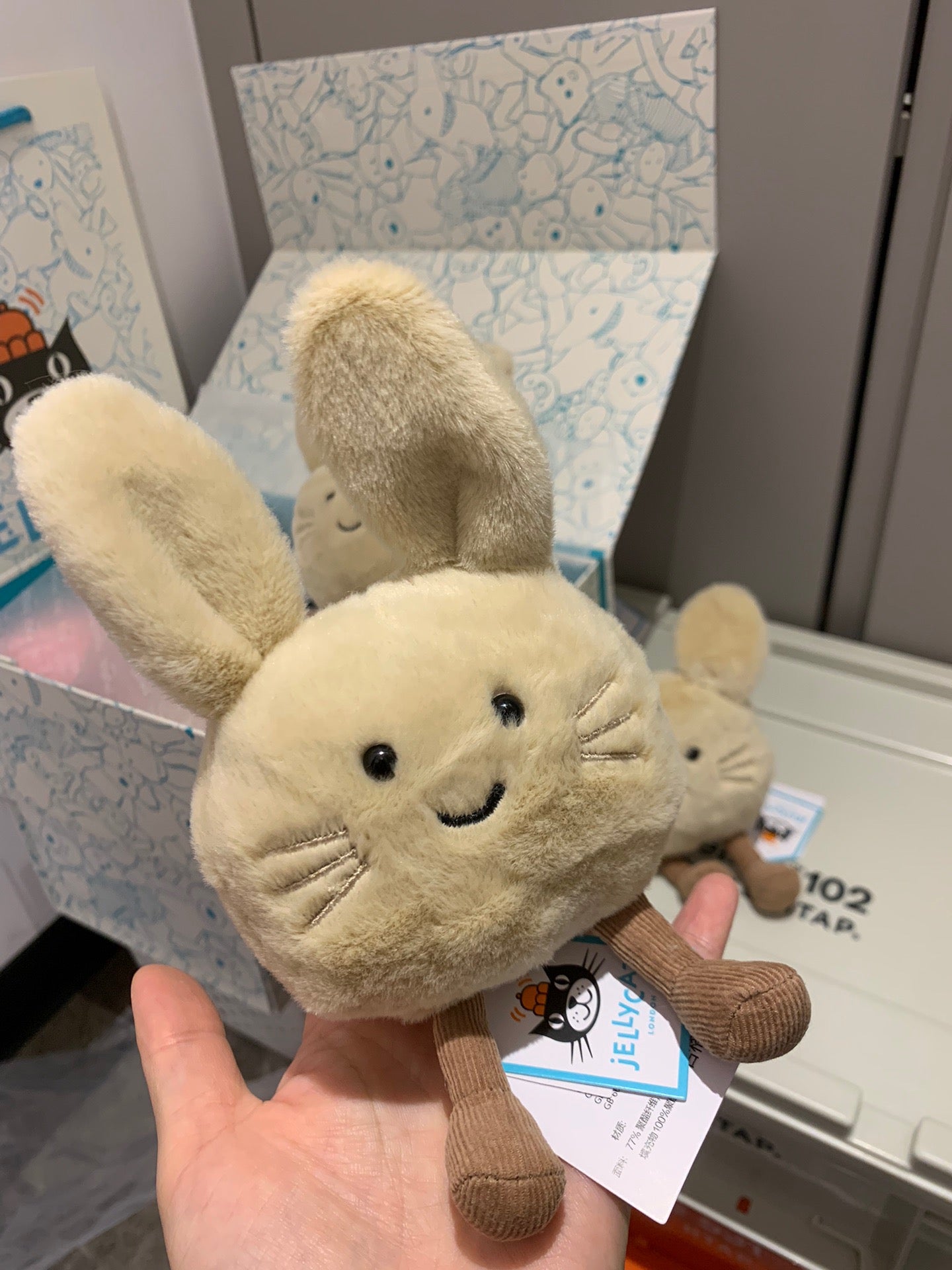 Charming Plush Bunny - A Delightful Addition to Your Collection