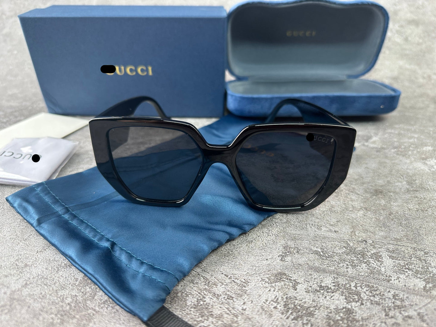 G/G Women’s Sunglasses