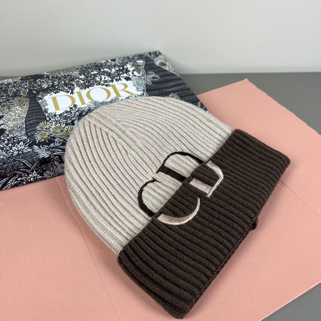 CD  Two-Tone Ribbed Knit Beanie Winter Headwear