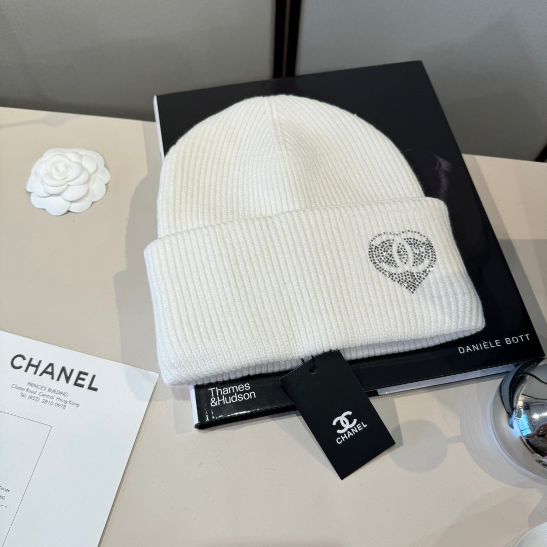 C/C Knit Beanie in white
