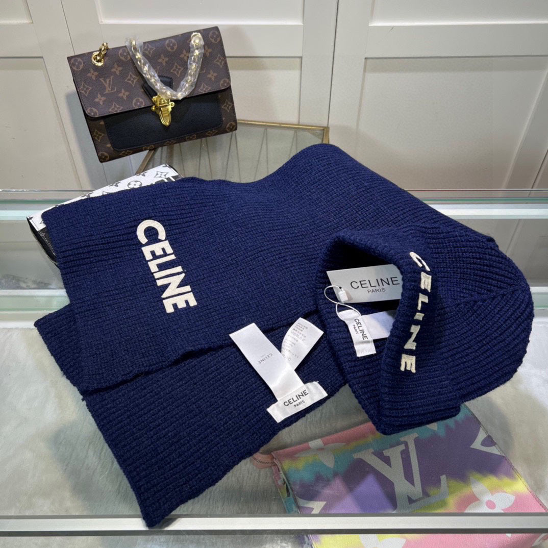 CL 2-Piece Set Beanie and Scarf