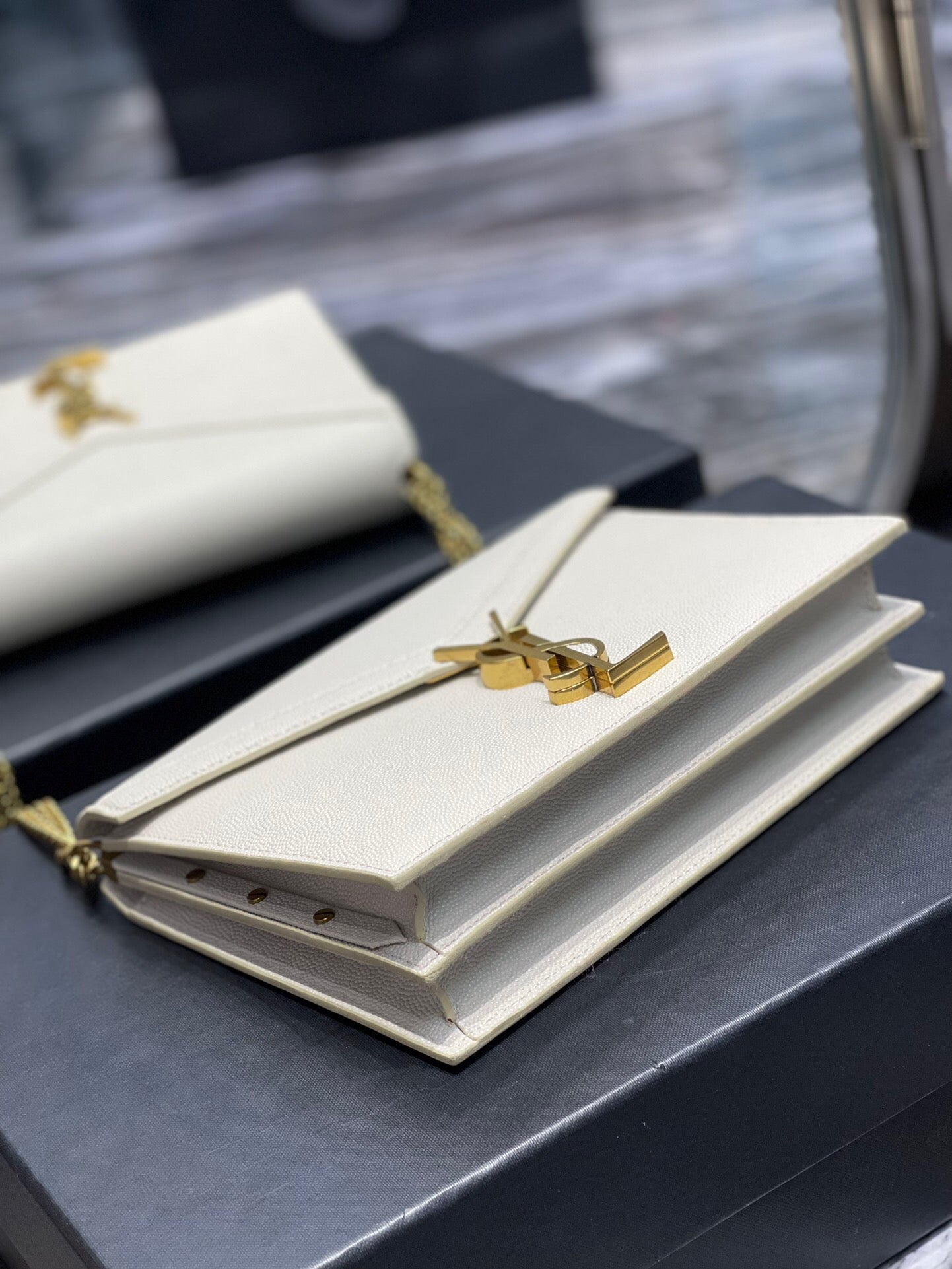 Kate Small Shoulder Bag  662273258