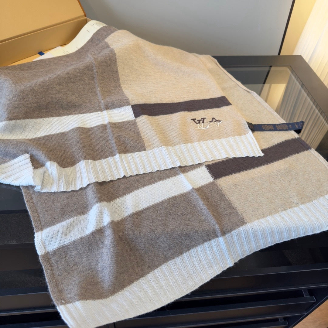 Soft Cashmere Knit Scarf