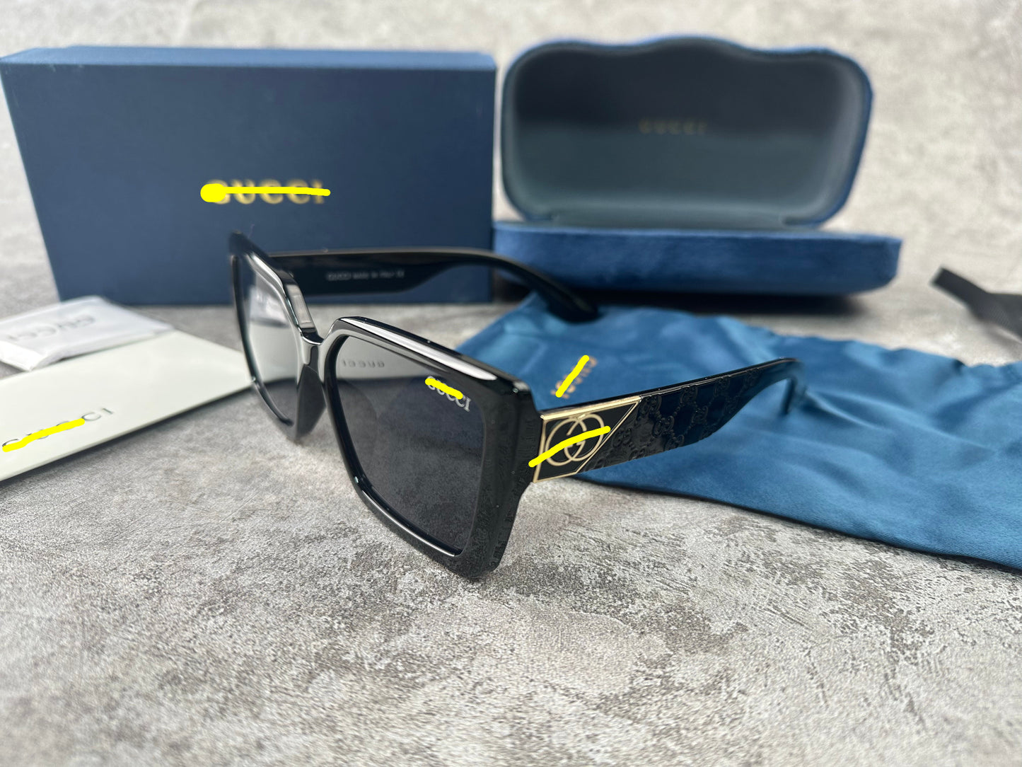 G/G Women’s Sunglasses