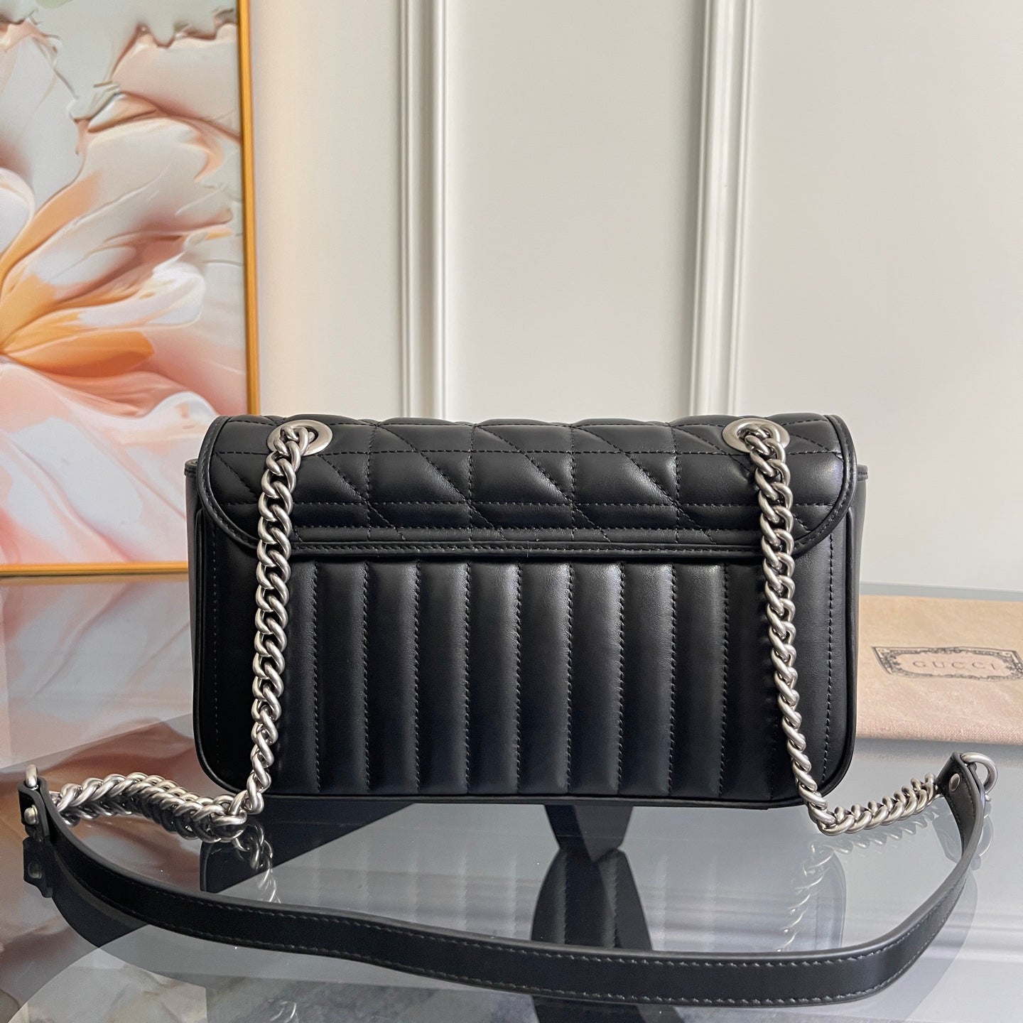 Quilted Elegance Leather Shoulder Bag
