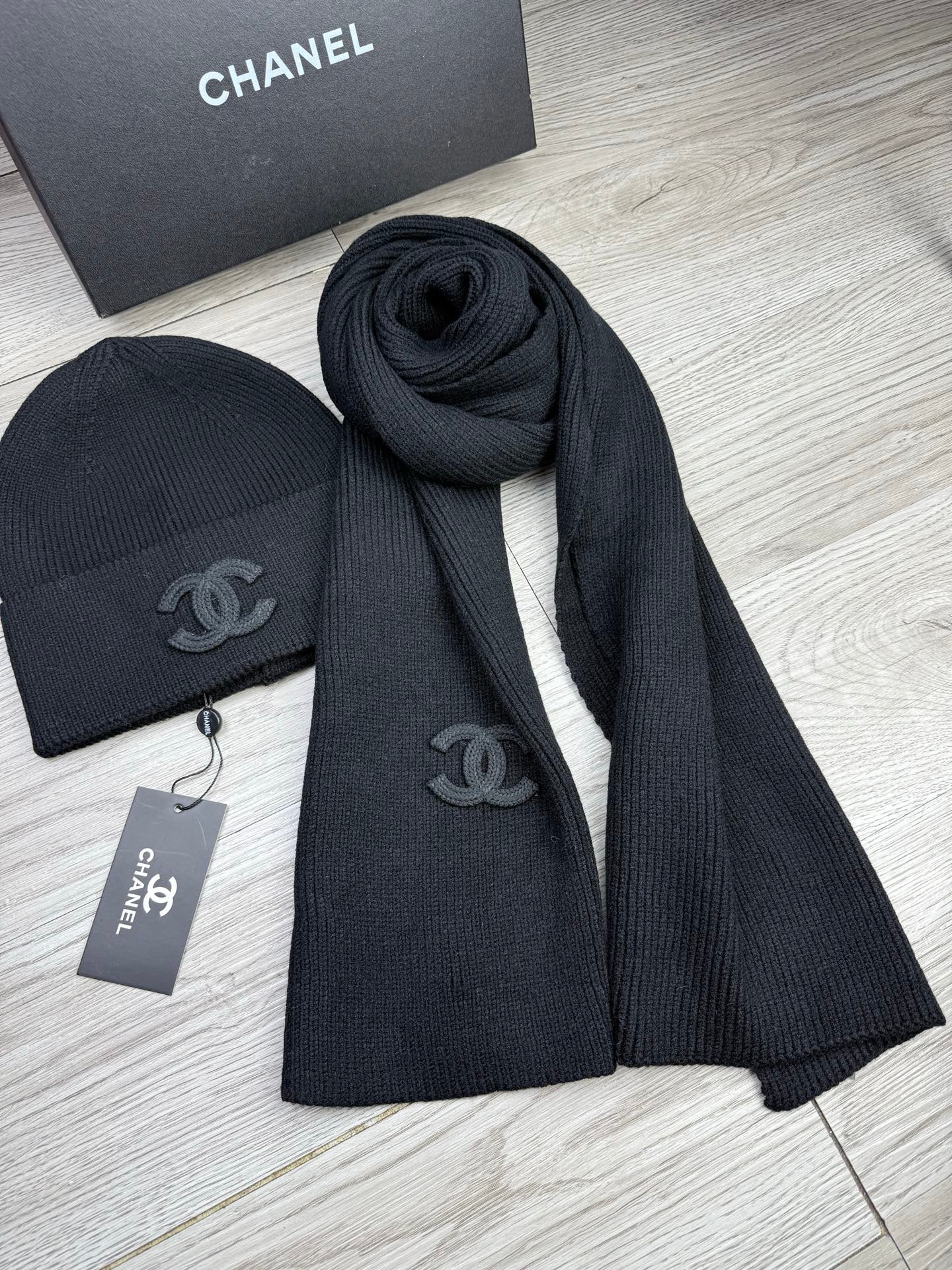 CC Beanie + Scarf Set