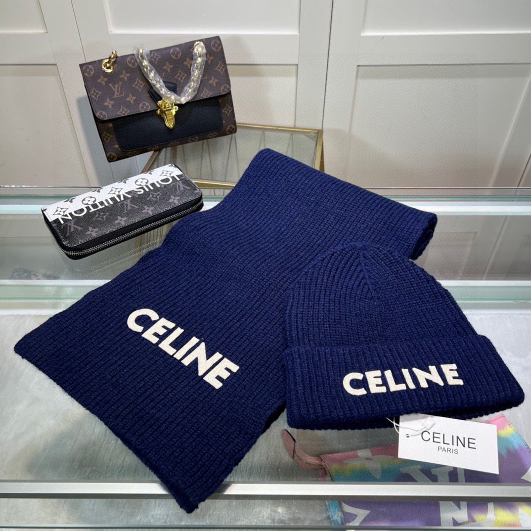 CL 2-Piece Set Beanie and Scarf