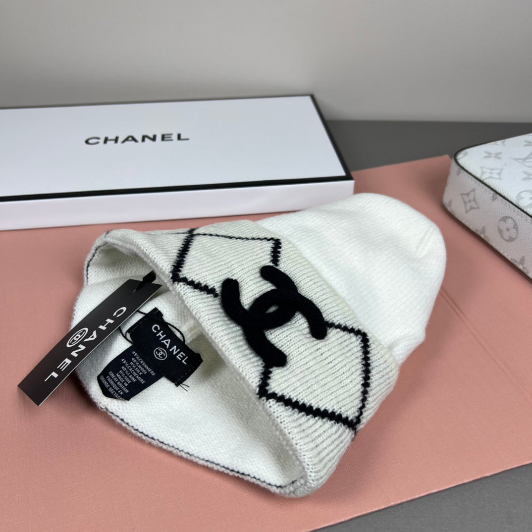 CC Women's Knit Beanie