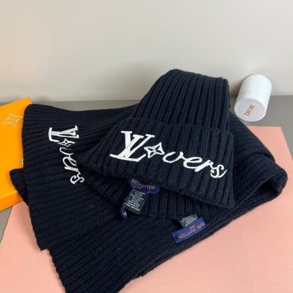Set of Beanie and Scarf