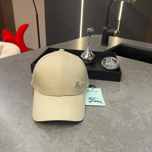 Unisex Minimalist Cap in Soft Sand