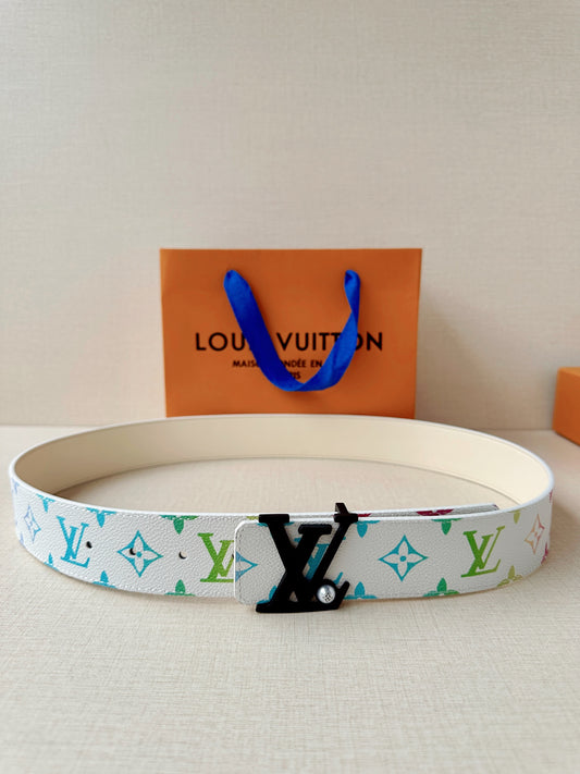 Multicolor monogram canvas belt with a black signature buckle and smooth leather backing.