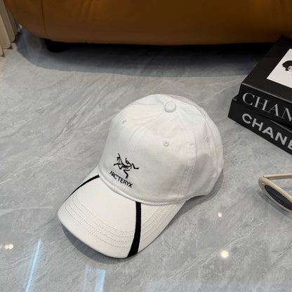 Minimalist Unisex Baseball Cap with Dust Bag