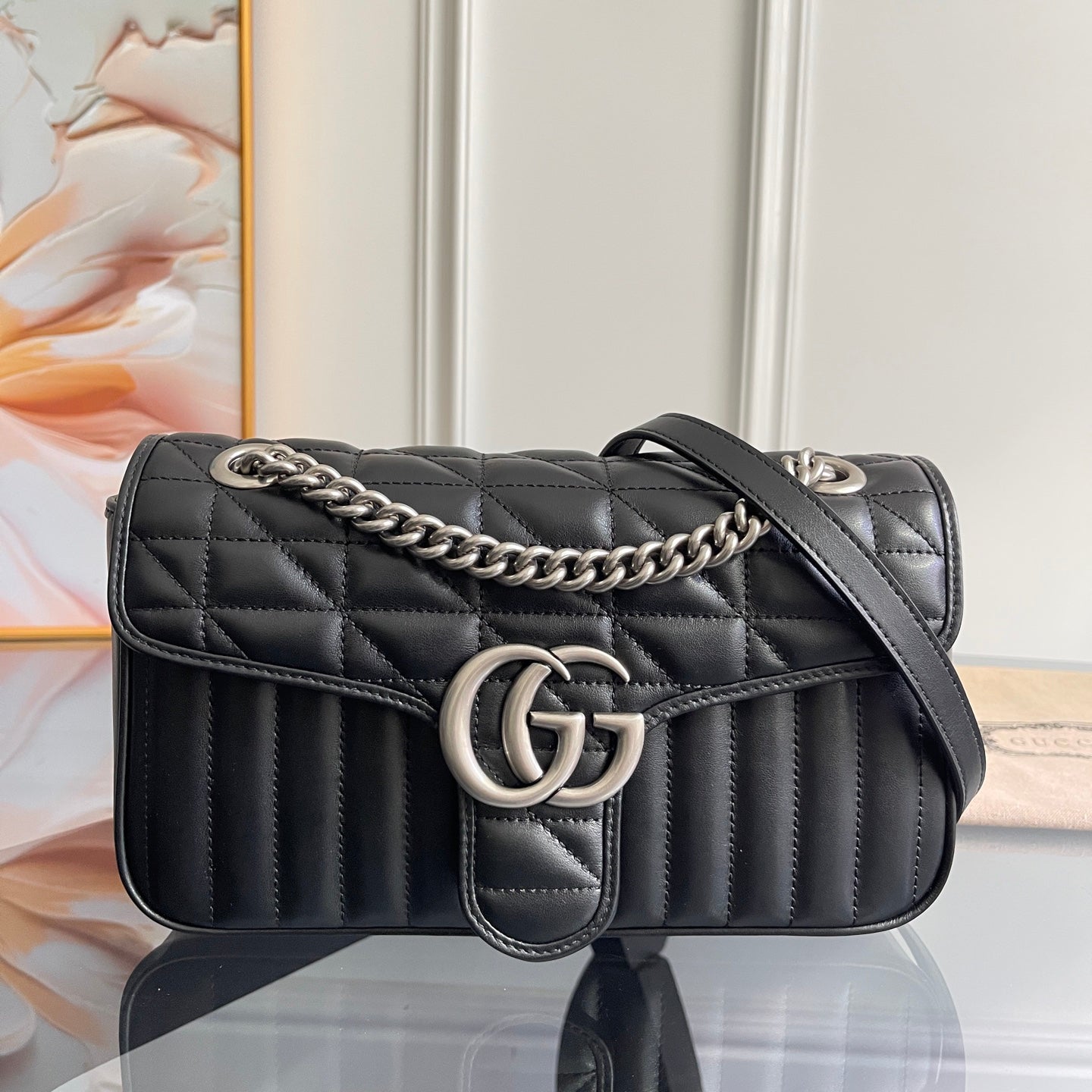 Quilted Elegance Leather Shoulder Bag