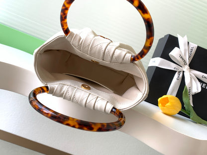 CC 26C Lambskin Bag Tortoiseshell Handle Edition