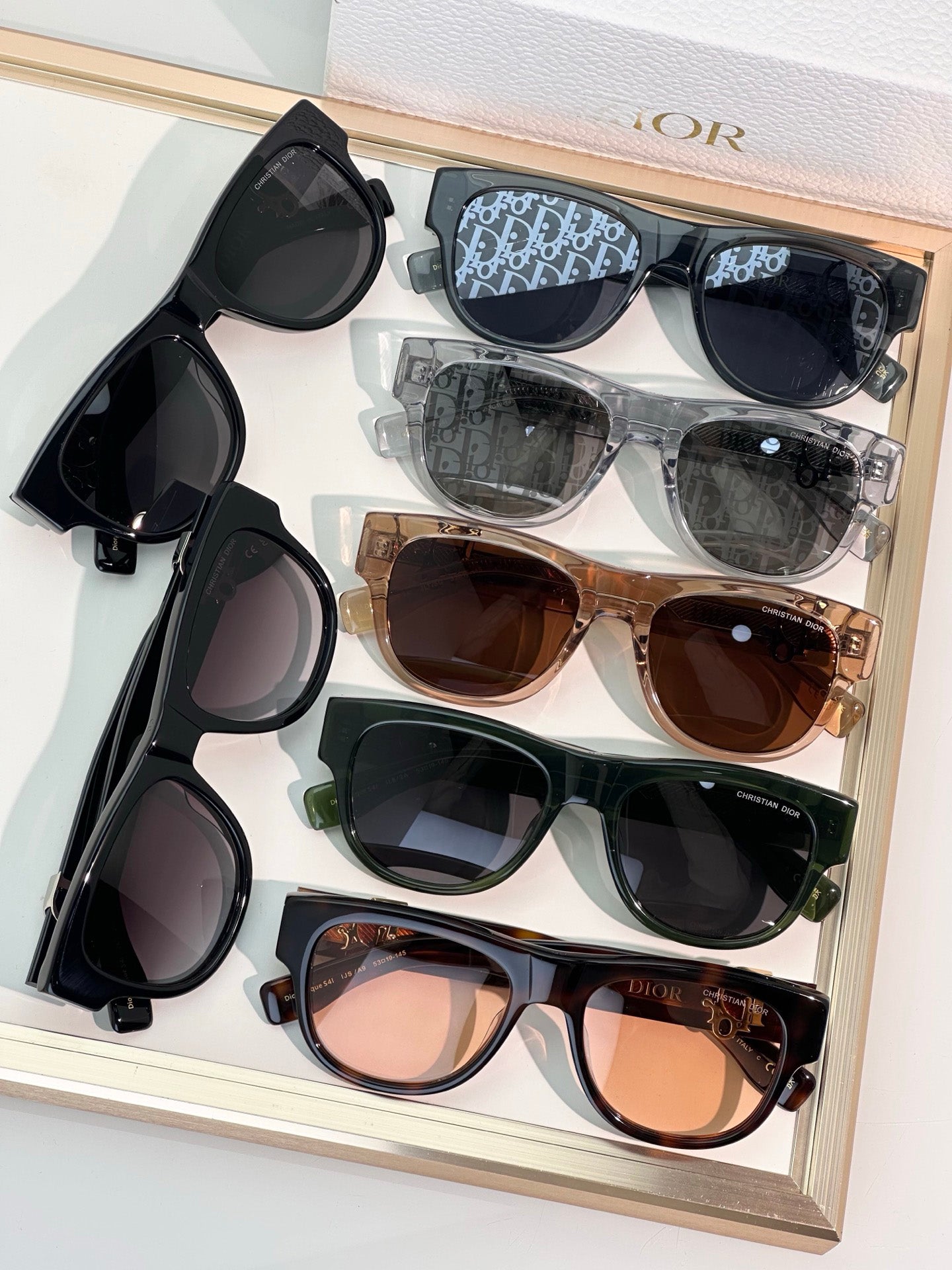 Premium Black Square Sunglasses