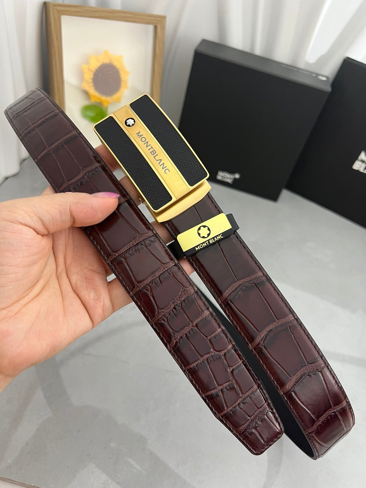 Premium Leather Belt with Textured Buckle width 3.5cm