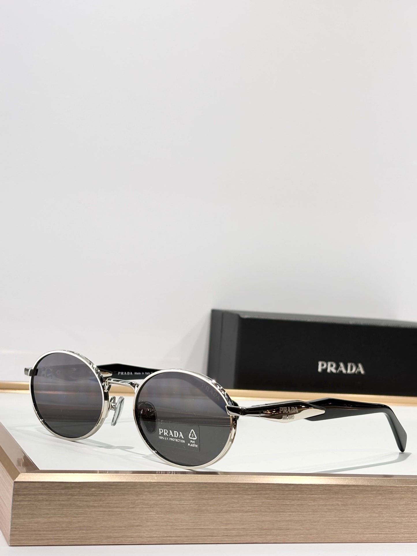 Round Metal Frame Sunglasses with Grey Lenses