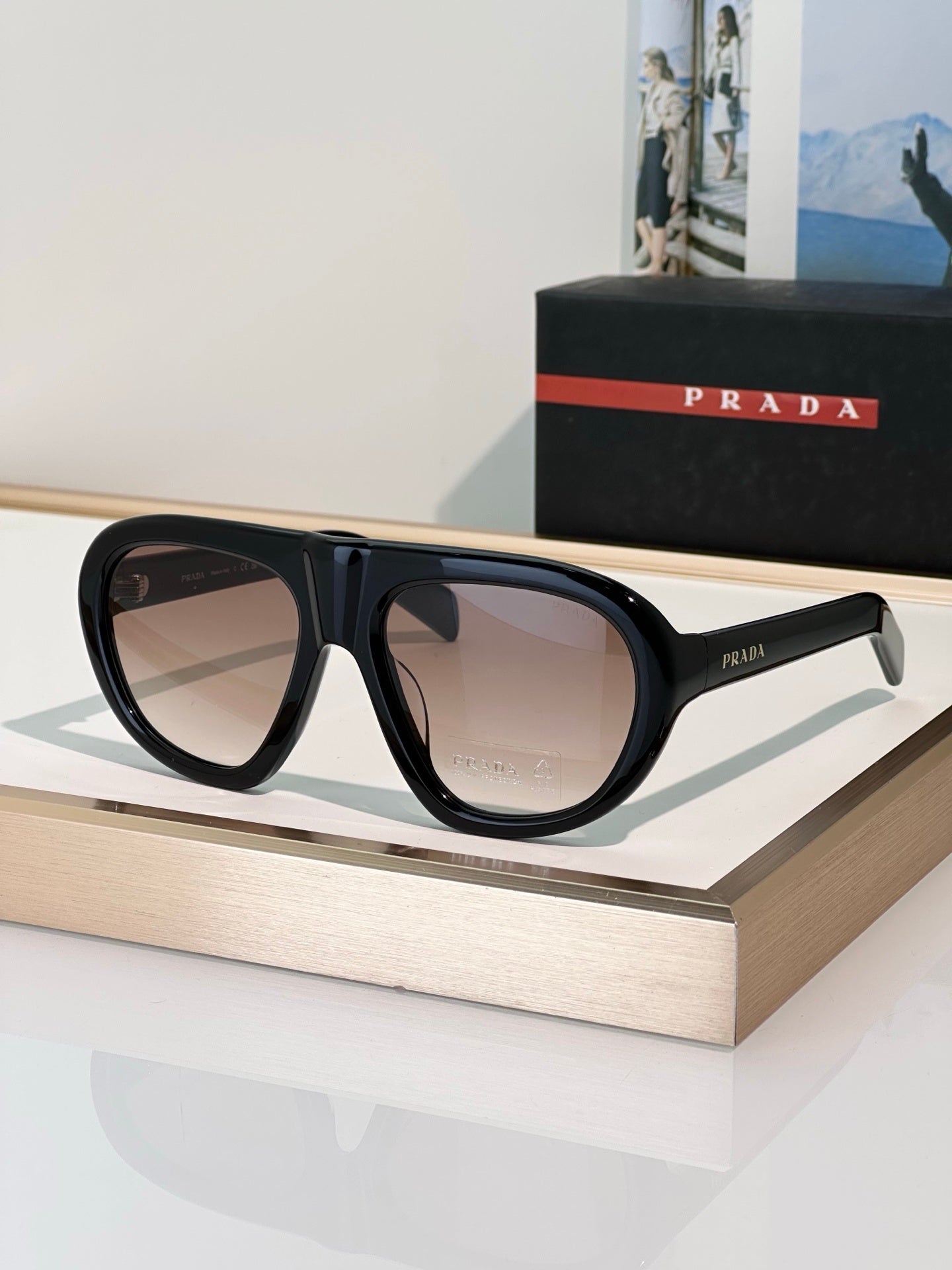 Oversized Square Sunglasses with Gradient Lenses