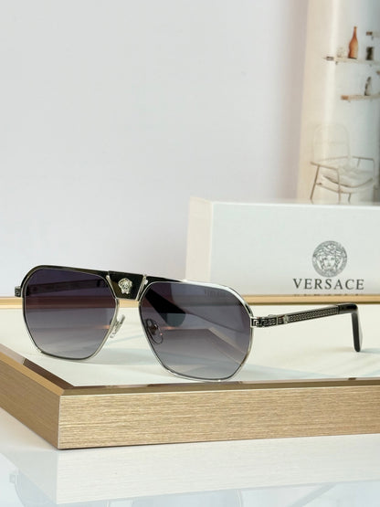 Geometric Aviator Sunglasses with Gradient Lenses