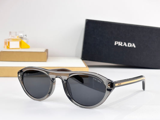 Luxury-Inspired Oval Sunglasses with Transparent Gray Frame