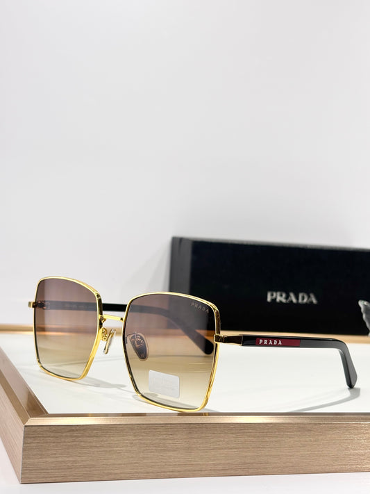 Oversized Square Metal Frame Sunglasses