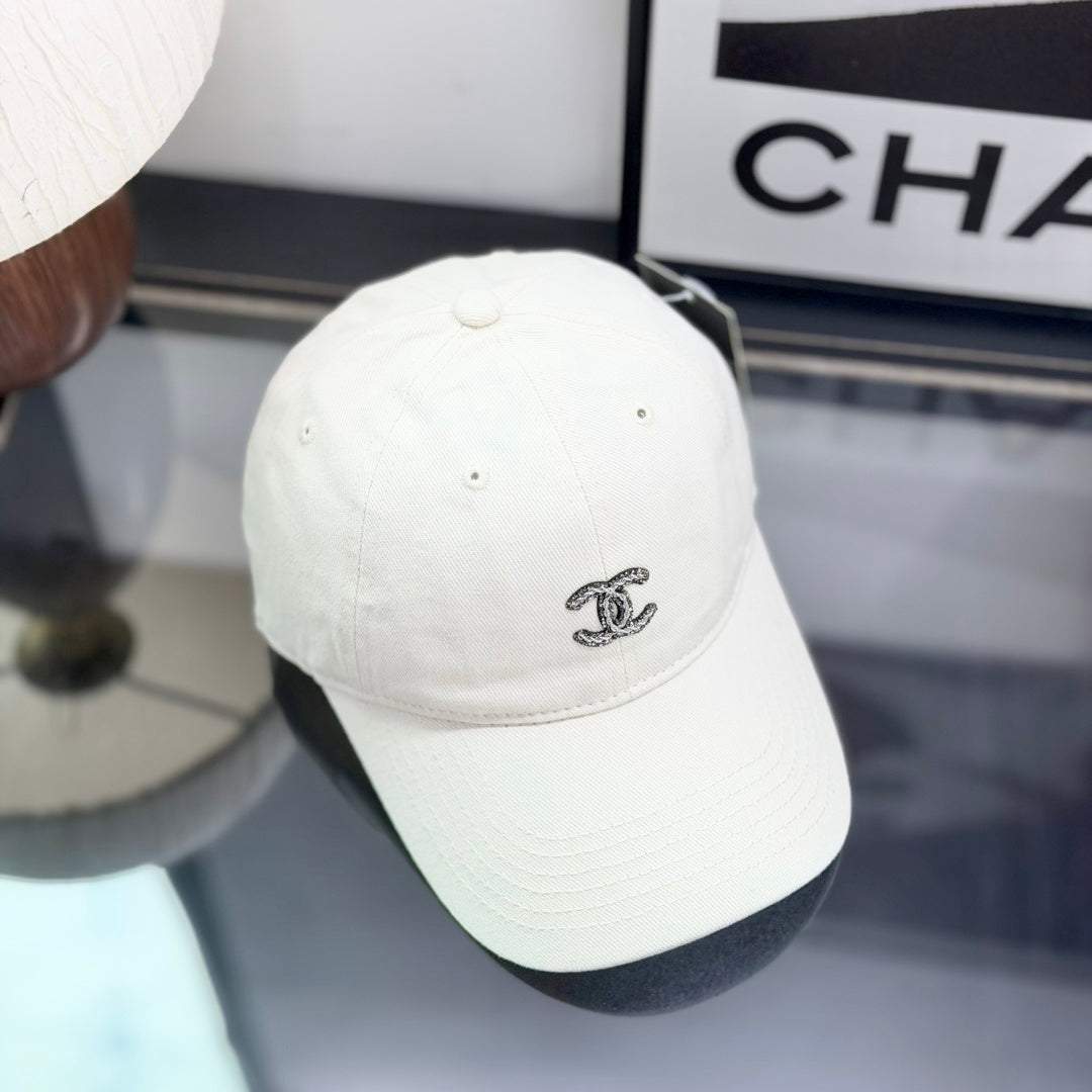 Unisex White Adjustable Baseball Cap with Embroidered Detail