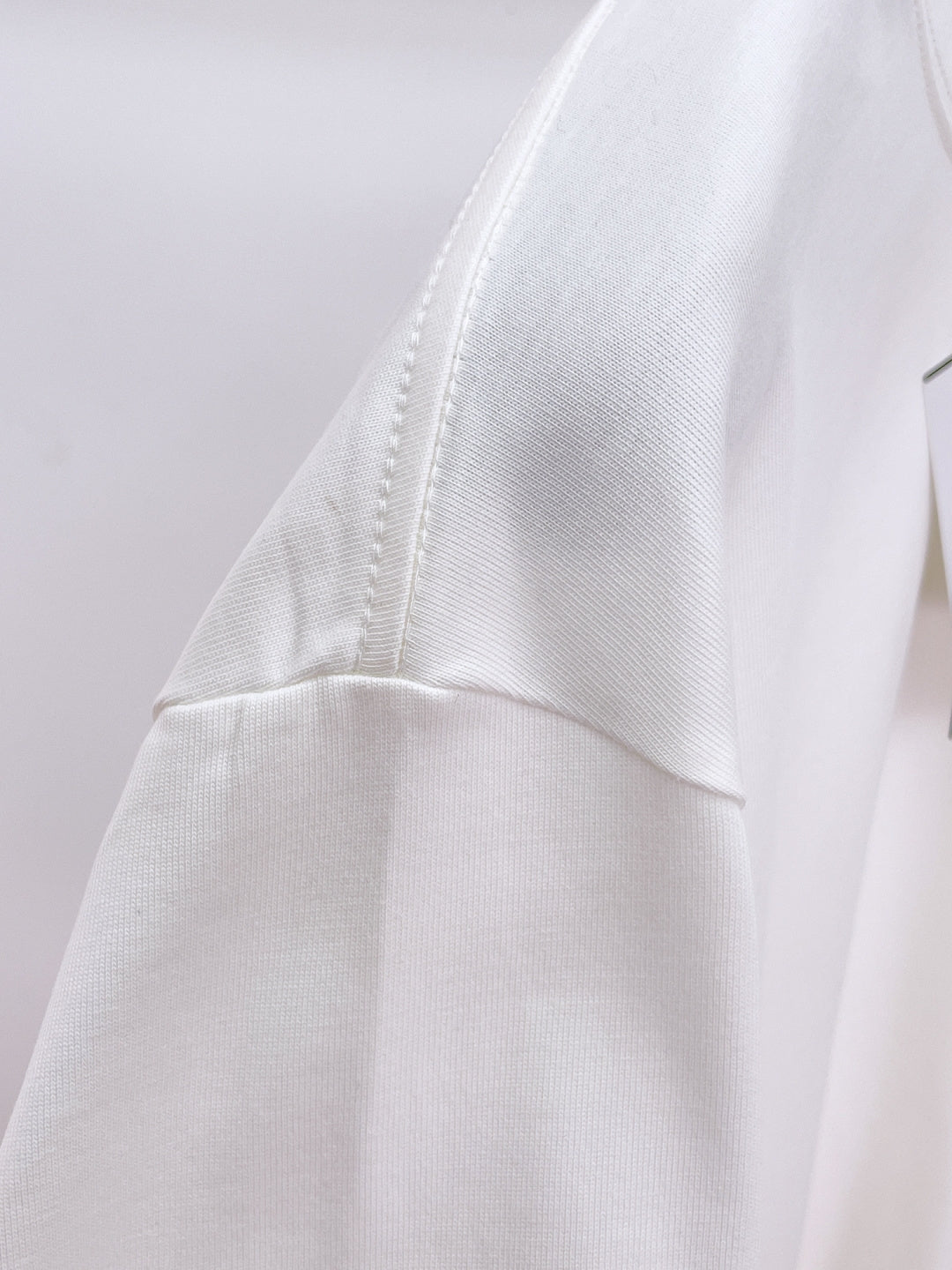 Men's White Graphic Logo T-Shirt