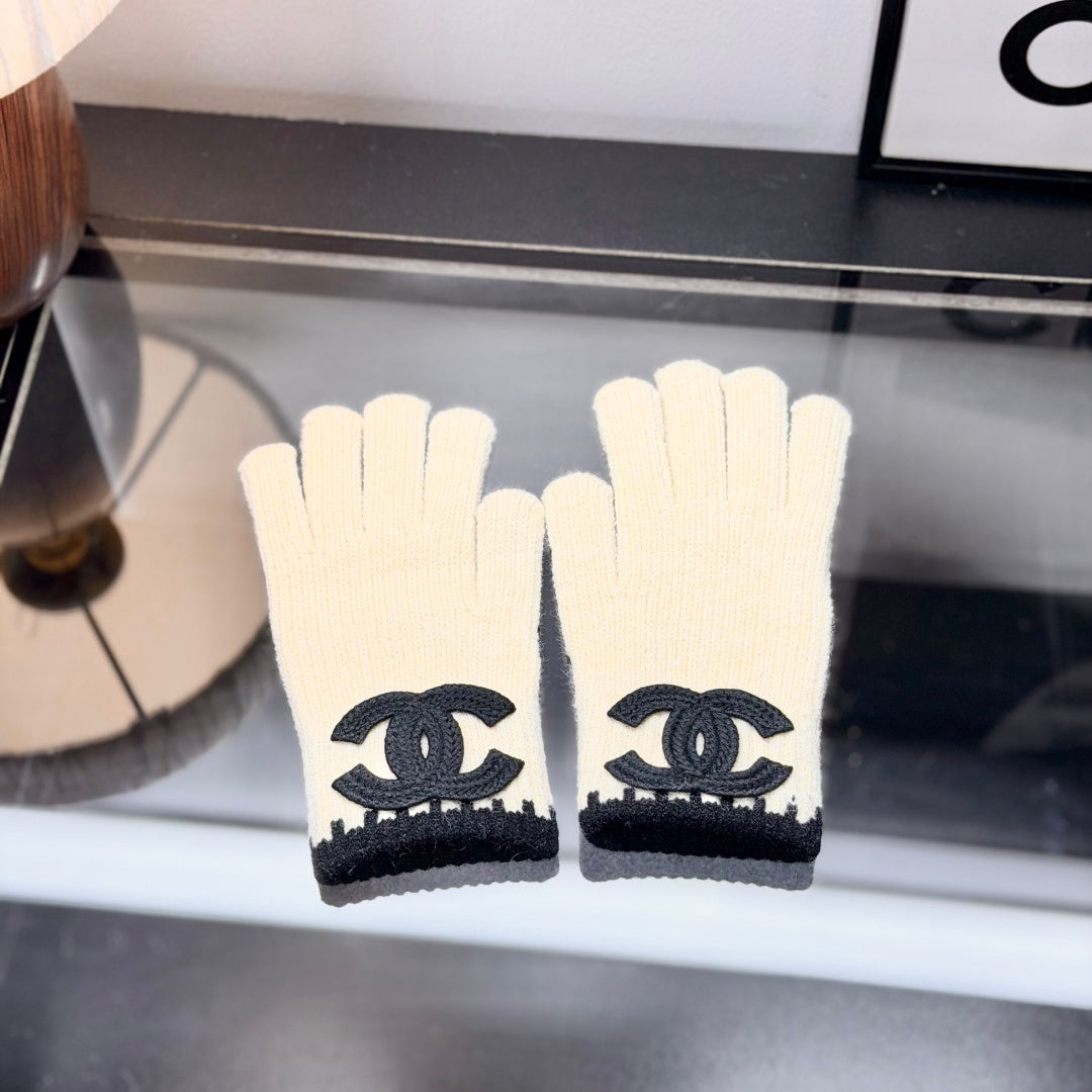 Cream Knit Winter Hat, Scarf & Gloves Set