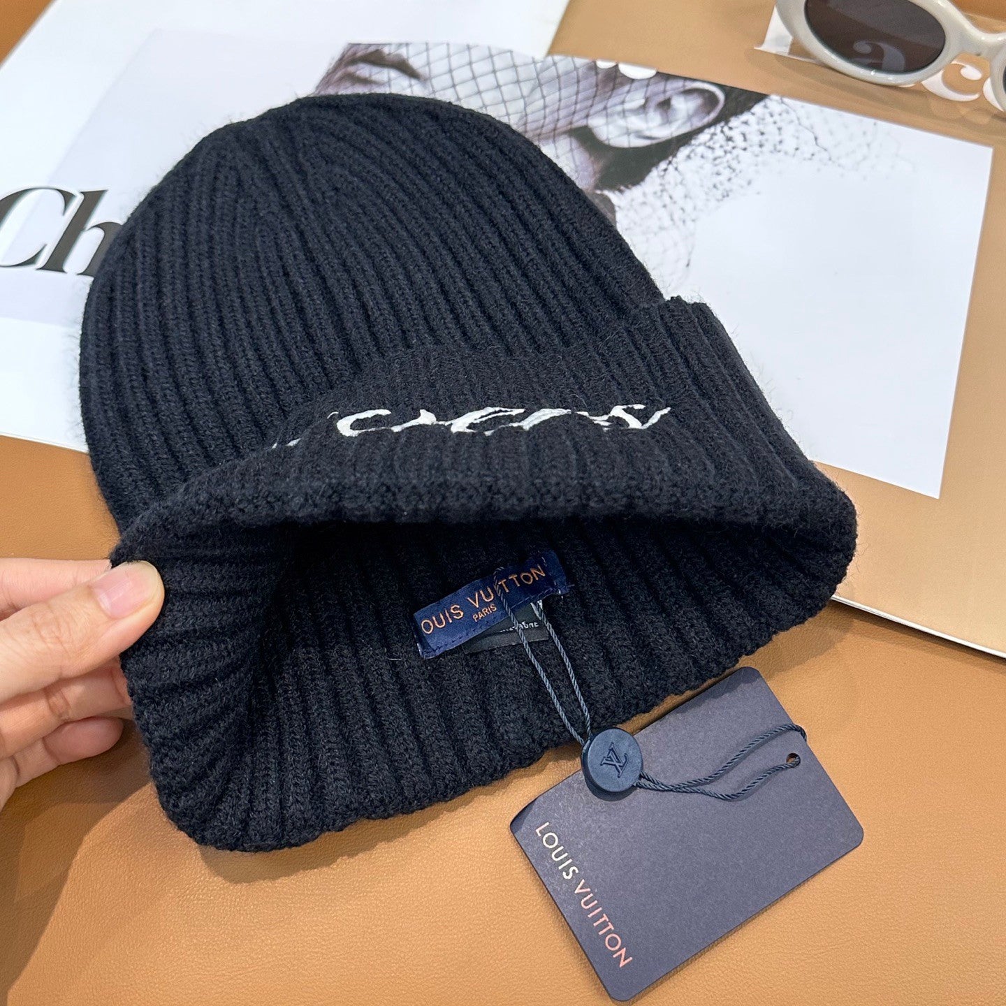 l/v Knit Beanie