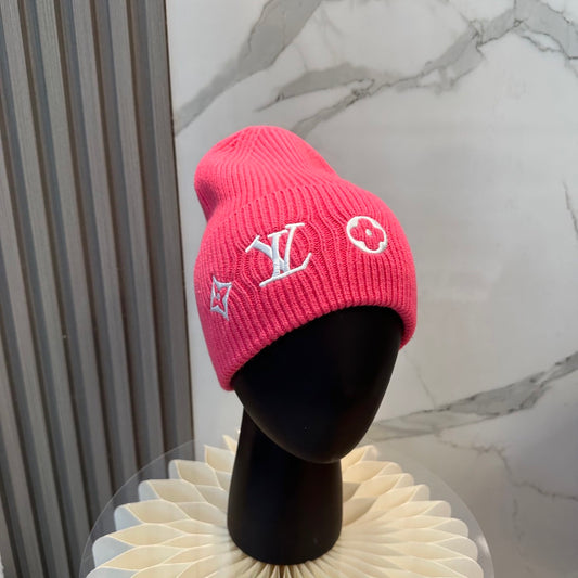 Headline Beanie in Rose