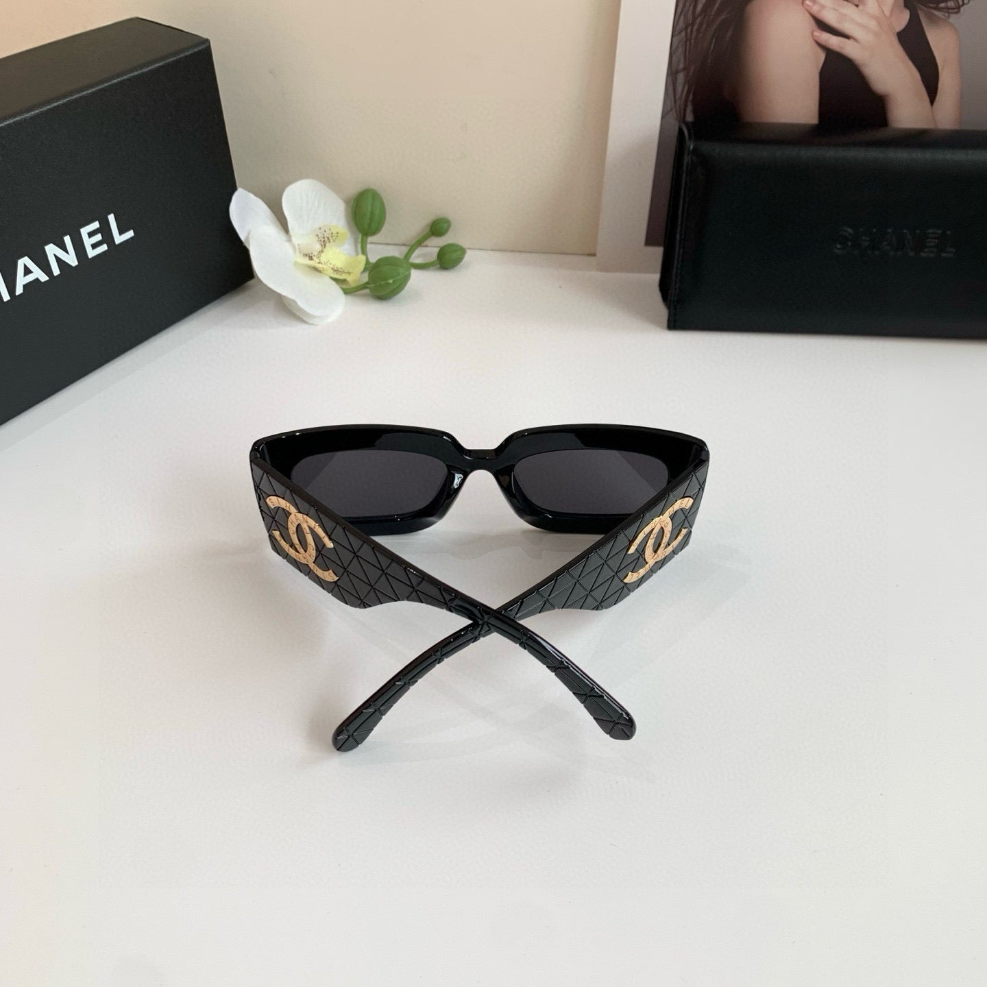 CC Quilted Oversized Sunglasses