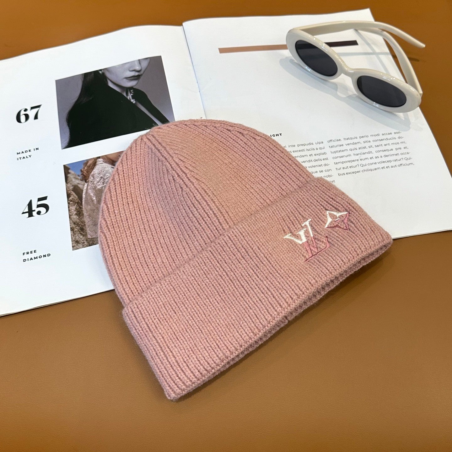 l/v Knit Beanie in Pink