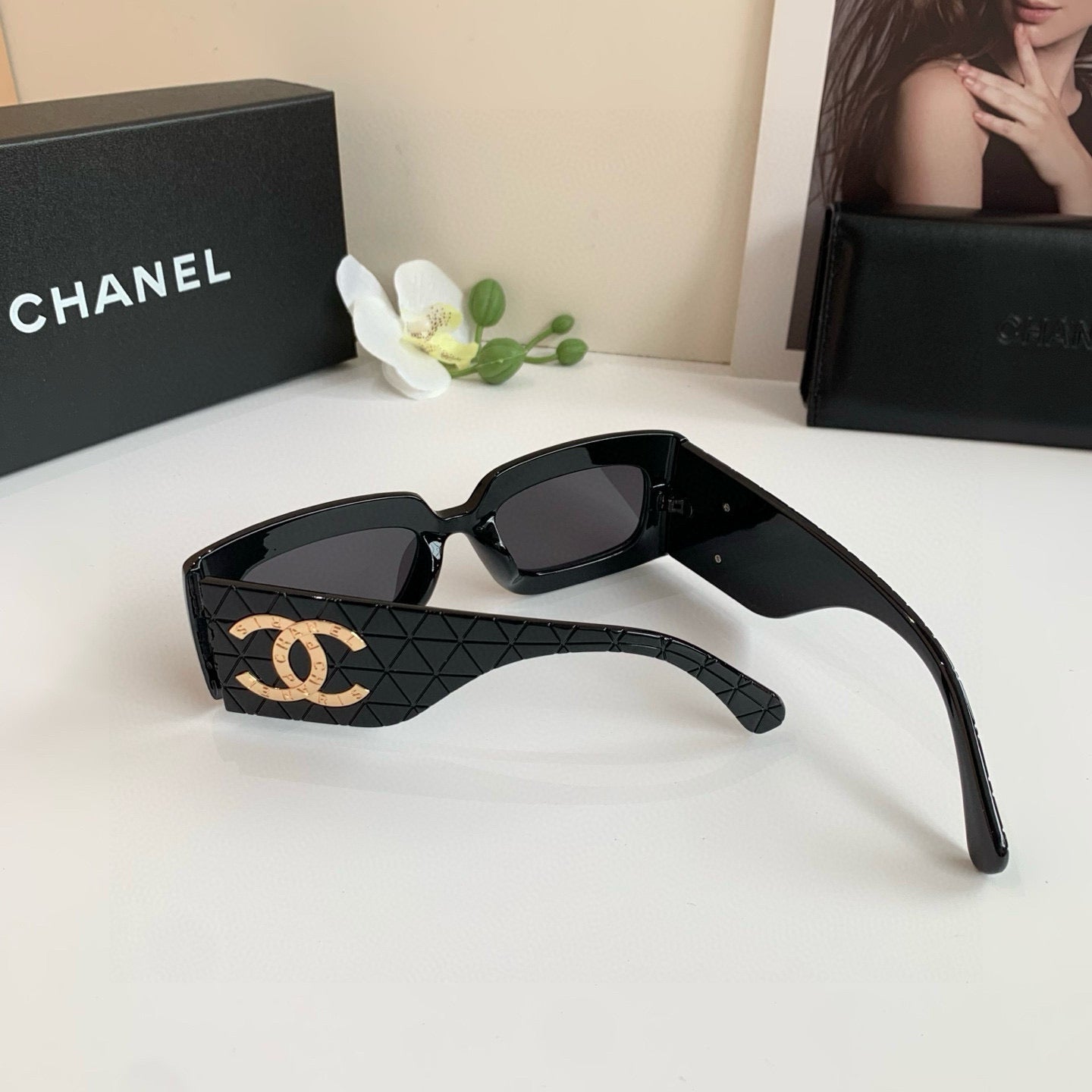 CC Quilted Oversized Sunglasses