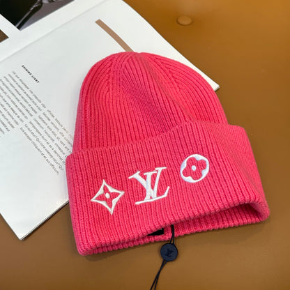 Headline Beanie in Rose