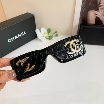 CC Quilted Oversized Sunglasses